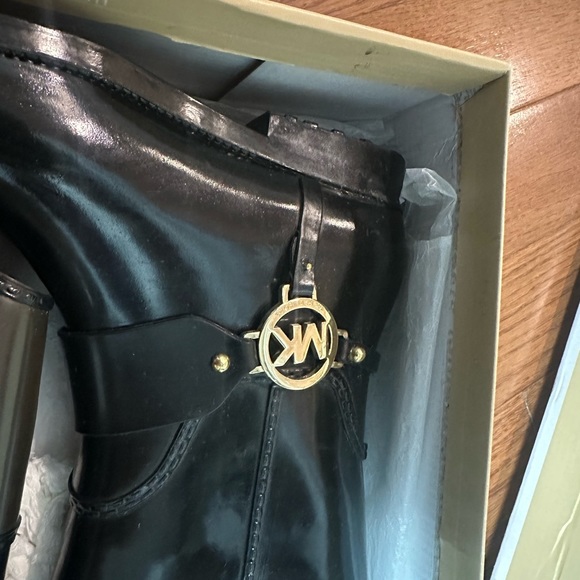 ***SOLD***Michael Kors rain boots - Picture 4 of 4